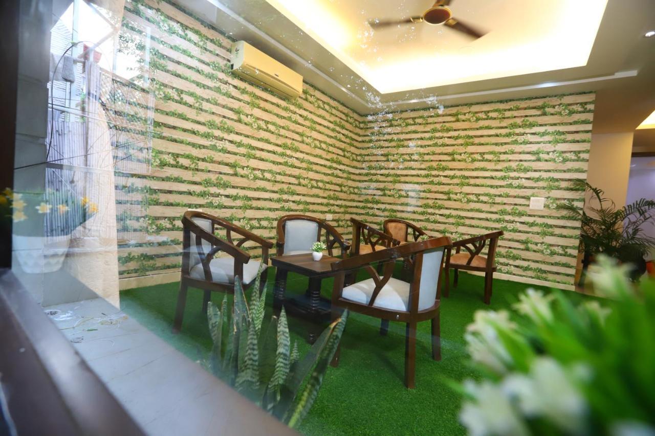 Hotel Nature View Green Park Metro Couple Friendly Yeni Delhi Dış mekan fotoğraf