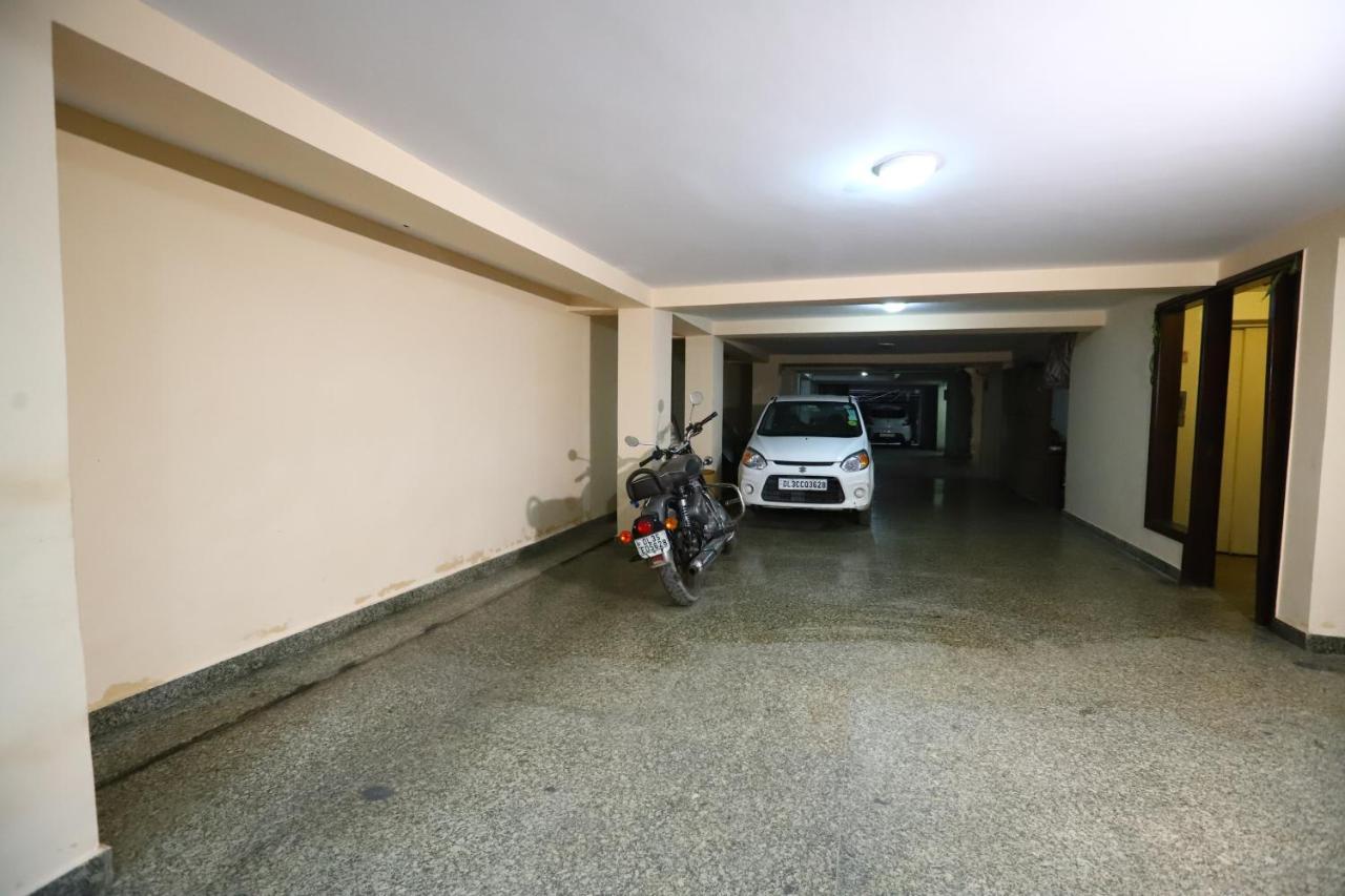 Hotel Nature View Green Park Metro Couple Friendly Yeni Delhi Dış mekan fotoğraf