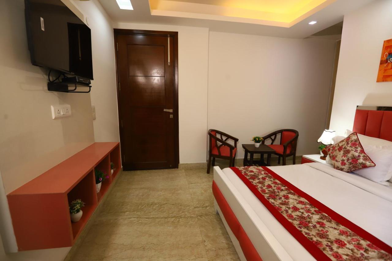 Hotel Nature View Green Park Metro Couple Friendly Yeni Delhi Dış mekan fotoğraf