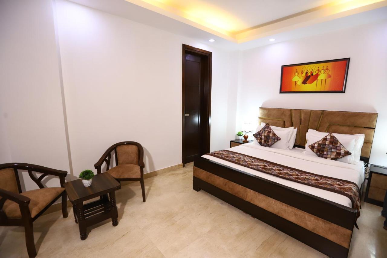 Hotel Nature View Green Park Metro Couple Friendly Yeni Delhi Dış mekan fotoğraf